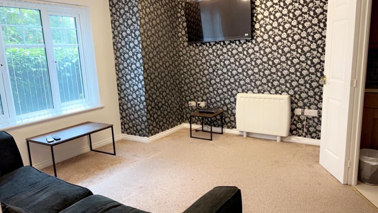 2 Bedroom Apartment With Free Parking Wi-Fi, Very Close To Ao Arena & City Centre Manchester Exterior photo
